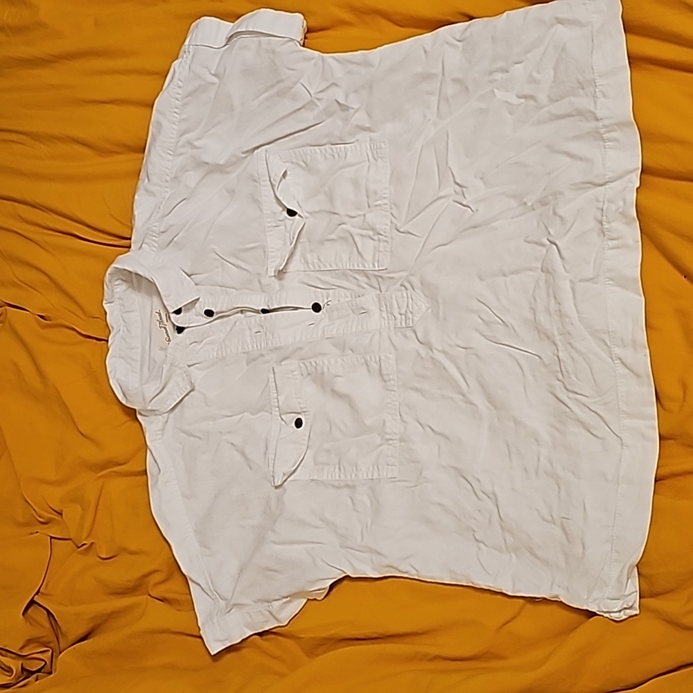 White button-up shirt (Size S)